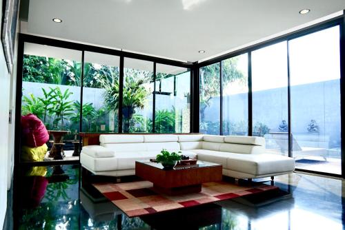 LARGE 2 bedroom Luxury Villa UBUD