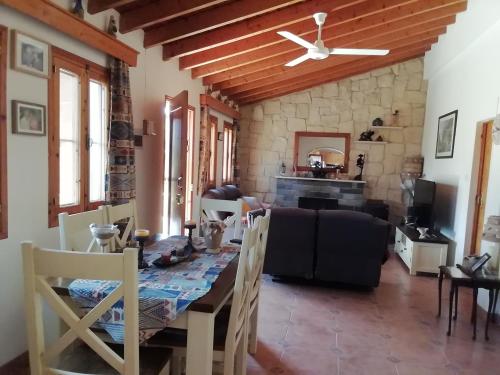 Iekārtas, Despina country retreat in Lemona