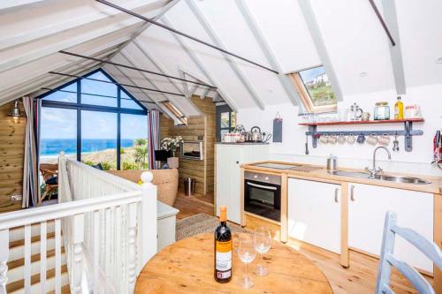 Sandpipers, Boutique Cottage With Wow Sea Views In Amazing Location