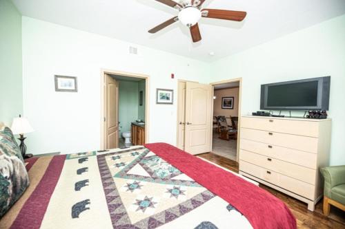 MVC - Unit 1302 - The Cove - image 7