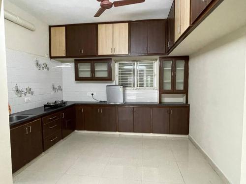 PVS Home Stays - 2BHK Flat in Tirupati Near Alipiri