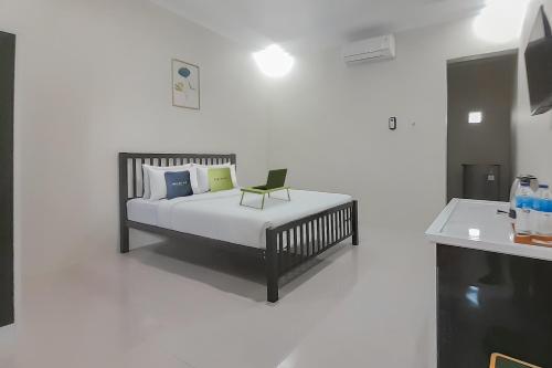 . Urbanview Hotel MM Indramayu by RedDoorz