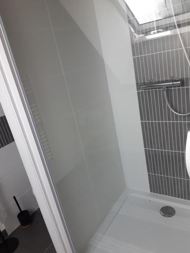 Cœur de ville, chambre confortable à louer en Bretagne 5