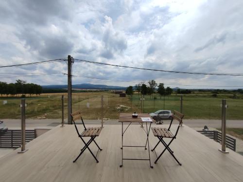 ทัศนียภาพ, ADELINA Apartman in ซาลาฮาลัป