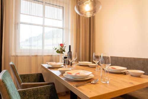 Bauernhofhotel "die Unterbergerin" - Zimmer mit Frühstück und Ferienwohnungen in Gastein mit GRATIS Thermeneintritt