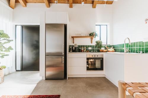 סטייל בקיבוץ in Kfar Szold