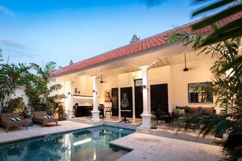 Two-Bedroom Villa image 3