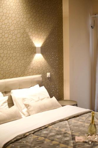 Minoa Athens Hotel – Athens, NY