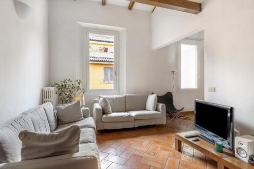 Country Style House in Bologna by Wonderful Italy, Boloňa