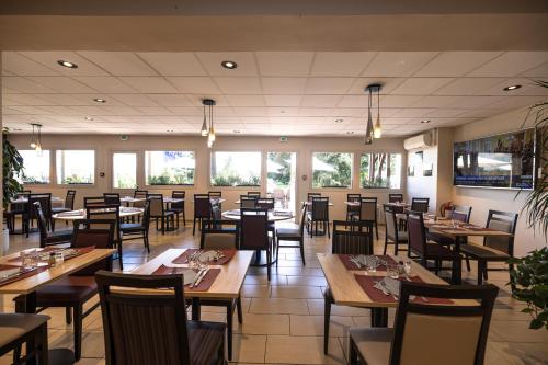 Kyriad Chateauroux - image 3