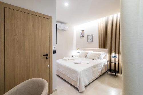 Tonio Rooms 2