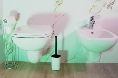  Lake House, 23808 Vercurago