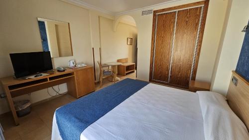 Hotel Punta del Cantal - image 8