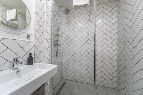 Sunny Central Apartment on Wenceslas Square by easyBNB, Praha (fotografie 9)