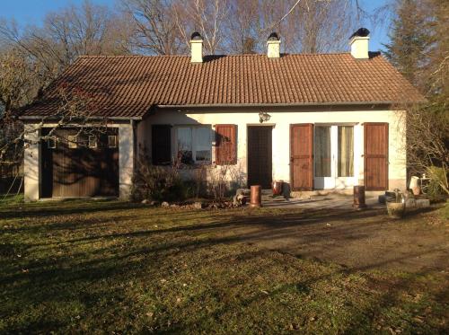 Petite maison a l'orée de la foret - Roumégoux