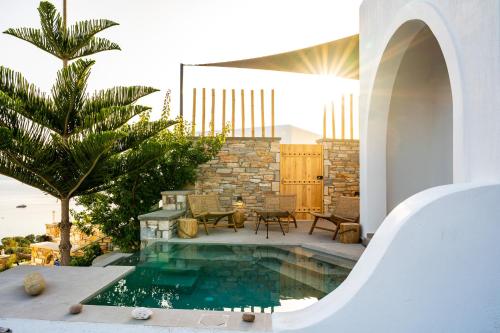 Ios Seaside house with sunset view and small pool