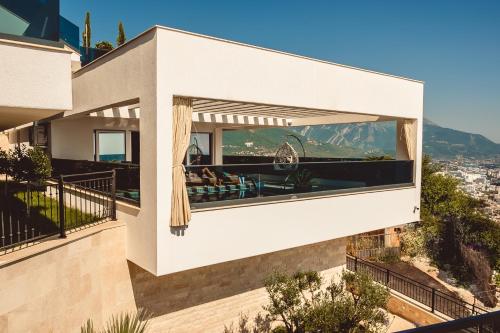 THE VIEW Premium Villas