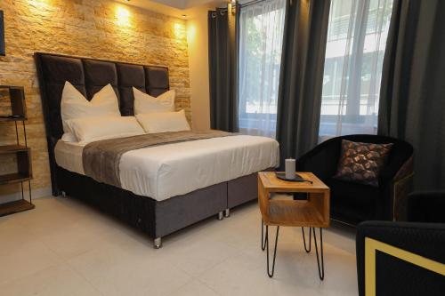 Suites Aix la Chapelle, Exclusive Apartments, Wellness and more, Aachen City