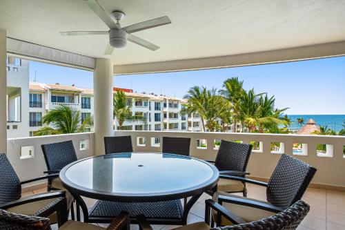Flamingos Beach, Unit 405 in Nuevo Vallarta , Mexico