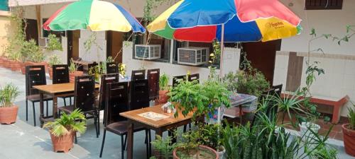 餐廳, 希達爾沙酒店(距泰姬陵600米) (HOTEL SIDHARTHA (600 meters from Taj Mahal)) in 阿格拉