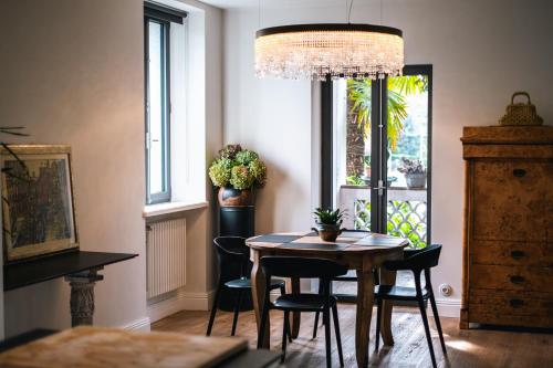  Luxury Apartment with a balcony lake Lago Maggiore in Germignaga