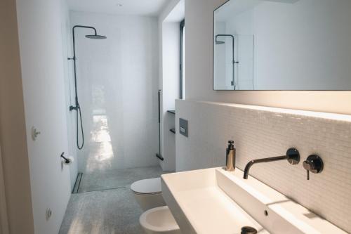  Luxury Apartment with a balcony lake Lago Maggiore in Germignaga