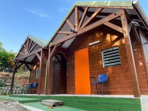 Vista Exterior, Bungalow charmant à Petit-Bourg avec jardin privé (Bungalow charmant a Petit-Bourg avec jardin prive) in Petit-Bourg