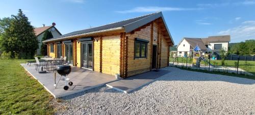 chalet de la voie verte en plein coeur du Jura - Chalet - Montigny-sur-lʼAin