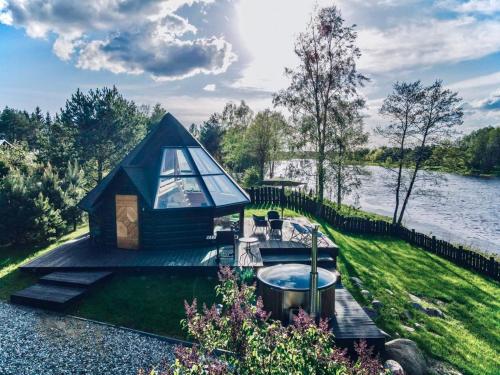 . Osada Poli - Domek Panoramiczny nad Narwią z Prywatną Balią i Hydromasażem