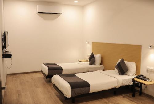 HOTEL SIGNATURE INN - image 4