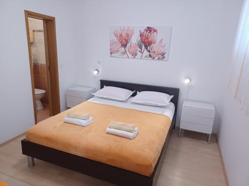 One-Bedroom Apartment with Terrace image 7