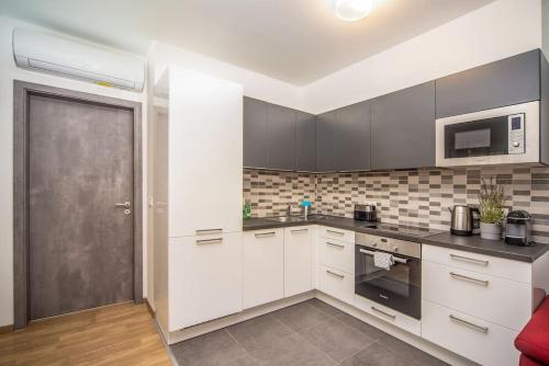 Grace Pine Apartment 1 - Budapest