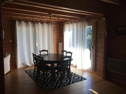 Charmante maison en bois proche mer 5