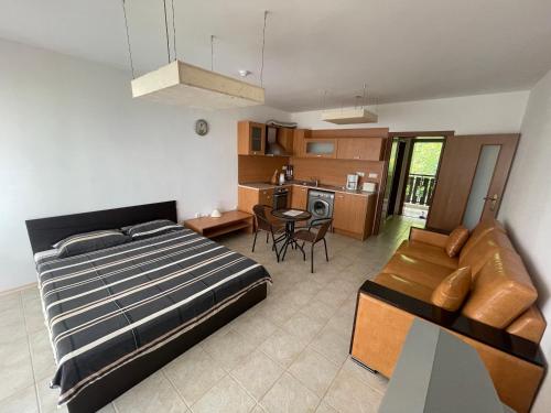 Kavarna Paradise Apartments in Каварна
