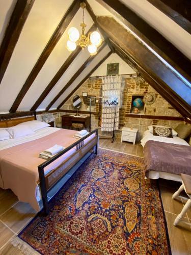 Kovacic Rooms 2