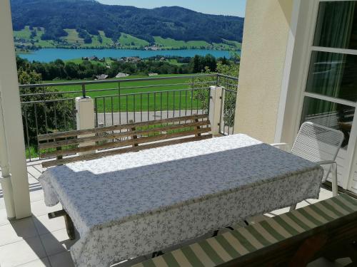 Wunderschone Ferienwohnung mit Seeblick in Zell Am Moos