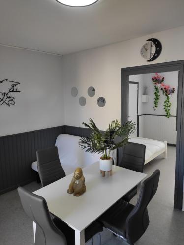 APPART AU GRAU D'AGDE VUE SUR LA MER ET L'HERAULT in Le Grau d'Agde