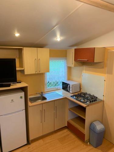 3 bedrooms, 6 beds