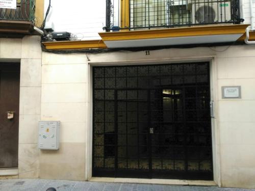 Wifi Aircon Central Apartament Seville - image 3