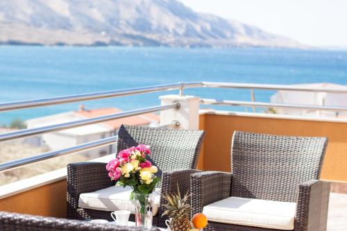Apartments Belveder - Location saisonnière - Pag
