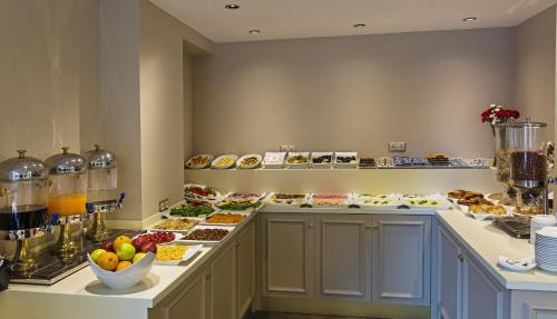 History Hotel - image 7