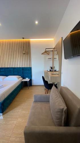 Kuburi Hotel - image 12