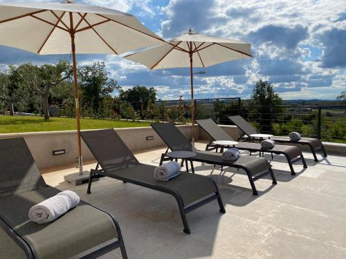 Villa Tina Maria with seaview near Porec in Markovac