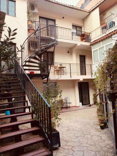 A 3 Floor Villa near City Center & Hot Spot