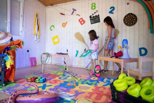 Camping Ampolla Playa - image 11