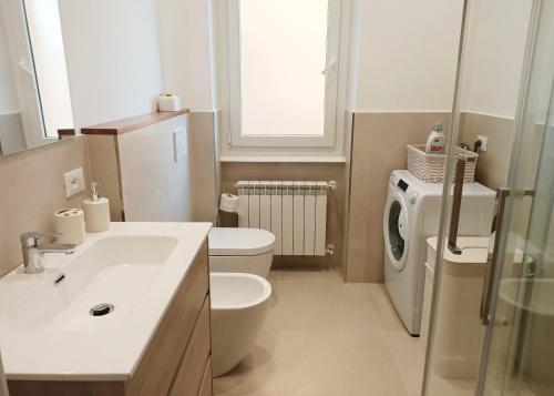Interno 3 - vicino al mare e pista ciclabile, centro zona Foce, Sanremo (fotografie 9)