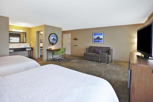 Hampton Inn Commerce/Novi - image 11