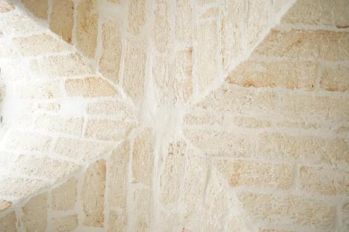 Pietra D' Ostuni – Ostuni, AR