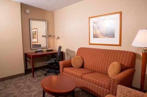 Hilton Garden Inn Erie - image 9