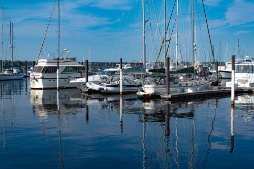 DoubleTree by Hilton New Bern - Riverfront